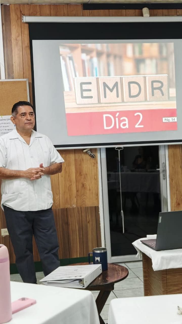 José Rolando Mena